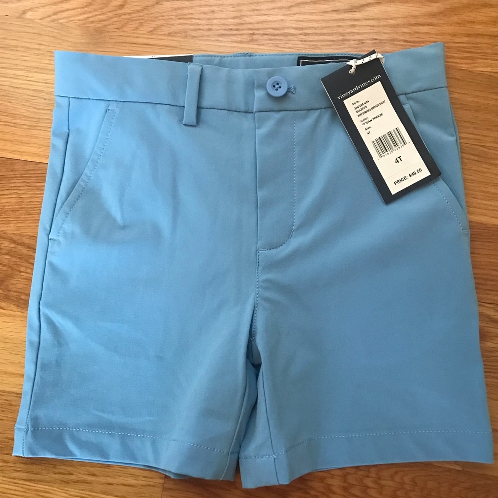 NWT boys vineyard vines performance shorts